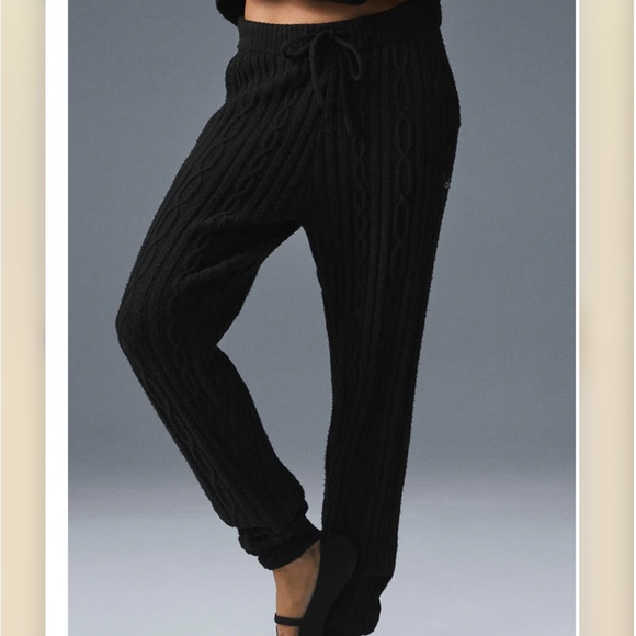 NWT ALO Yoga Cable Knit Winter Bliss Jogger Sweatpants black - Picture 2 of 5